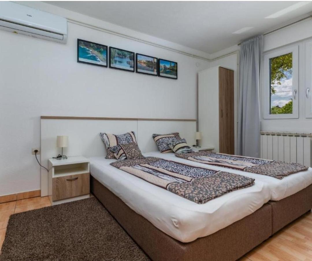 Apartment Карловац Екстериор снимка
